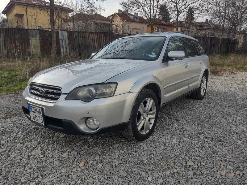 Subaru Outback, снимка 4 - Автомобили и джипове - 48614075