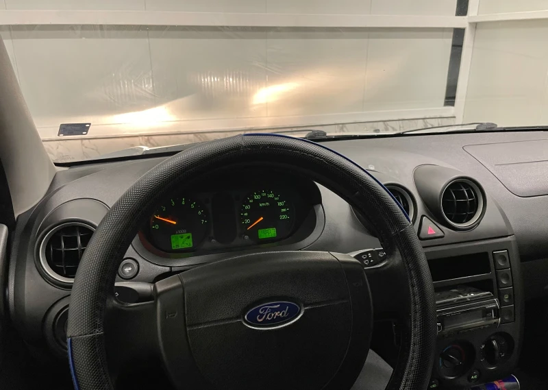 Ford Fiesta, снимка 5 - Автомобили и джипове - 48632110