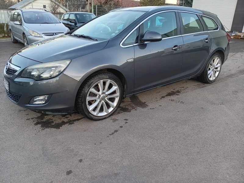 Opel Astra Sports Tourer, снимка 9 - Автомобили и джипове - 49144066