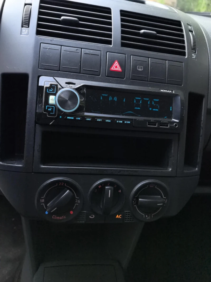 VW Polo, снимка 7 - Автомобили и джипове - 51886990