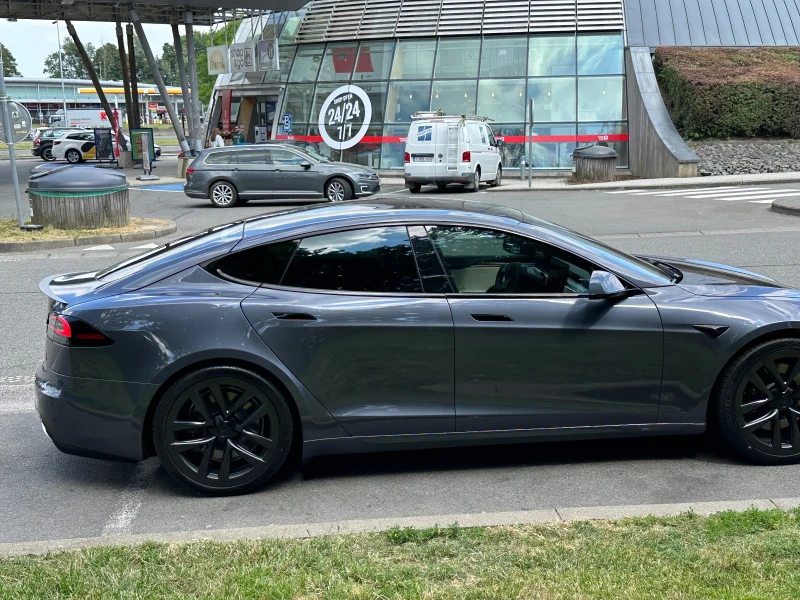 Tesla Model S Plaid, снимка 2 - Автомобили и джипове - 52489319