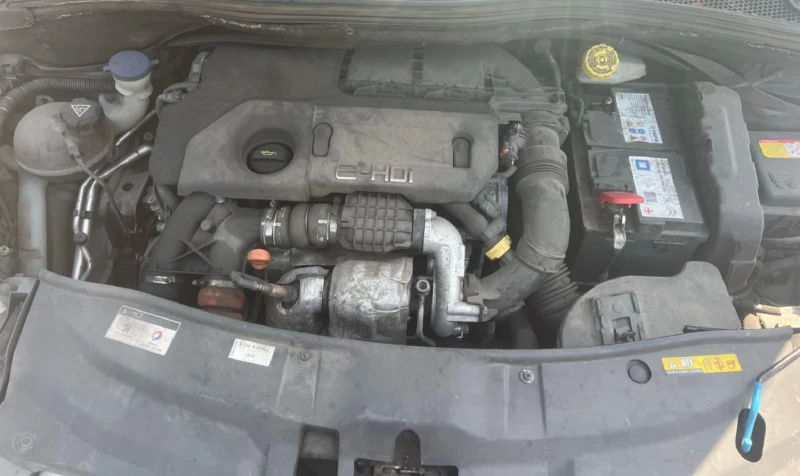 Peugeot 2008 allure 1.6ehdi, снимка 5 - Автомобили и джипове - 51197709