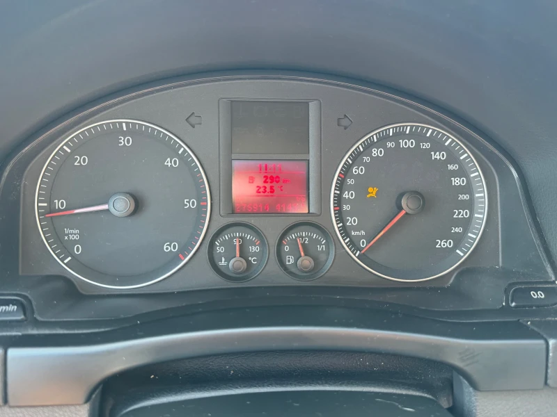 VW Golf Plus 2.0 ТDI 140k.c 6-скорости, снимка 10 - Автомобили и джипове - 51700900