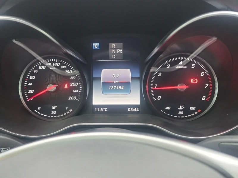 Mercedes-Benz C 300 AMG-line* 4Matic* Burmester* Пано* Подгрев, снимка 6 - Автомобили и джипове - 52390804