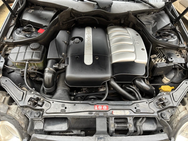 Mercedes-Benz CLK 270 CDI, снимка 16 - Автомобили и джипове - 52771950