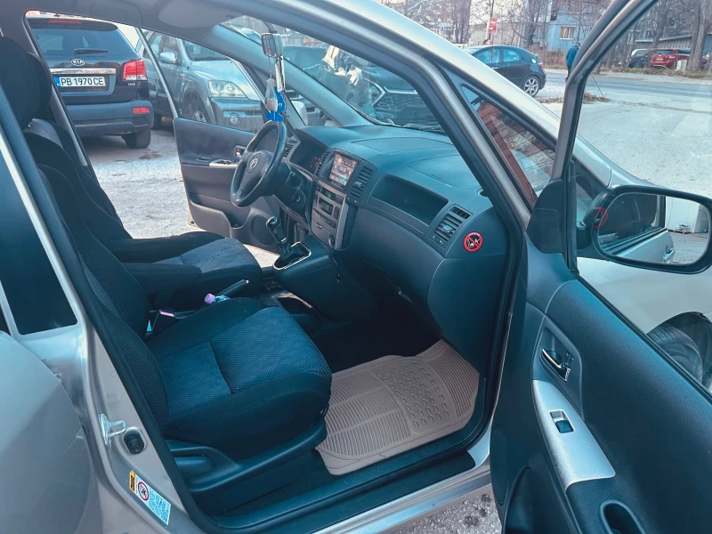 Toyota Corolla verso 1.6VVT-I, снимка 12 - Автомобили и джипове - 52848145