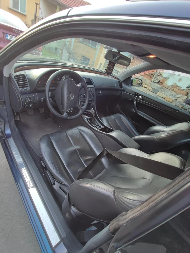 Mercedes-Benz CLK, снимка 5 - Автомобили и джипове - 53247236