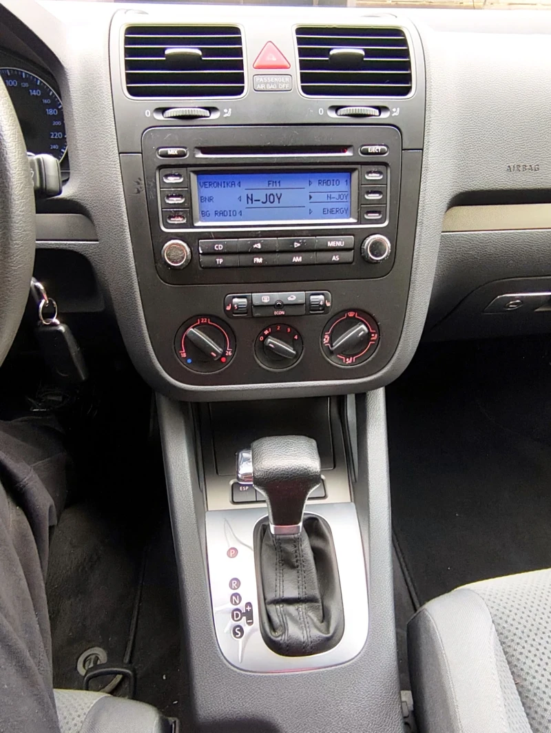 VW Golf ГАЗ/АВТОМАТ/ТОП/, снимка 11 - Автомобили и джипове - 53479454