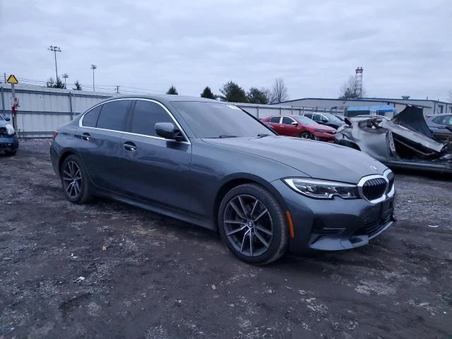 BMW 330 2.0L 4 All wheel drive, снимка 13 - Автомобили и джипове - 49077365