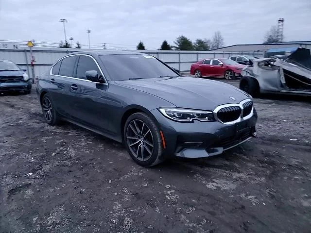 BMW 330 2.0L 4 All wheel drive, снимка 9 - Автомобили и джипове - 49077365