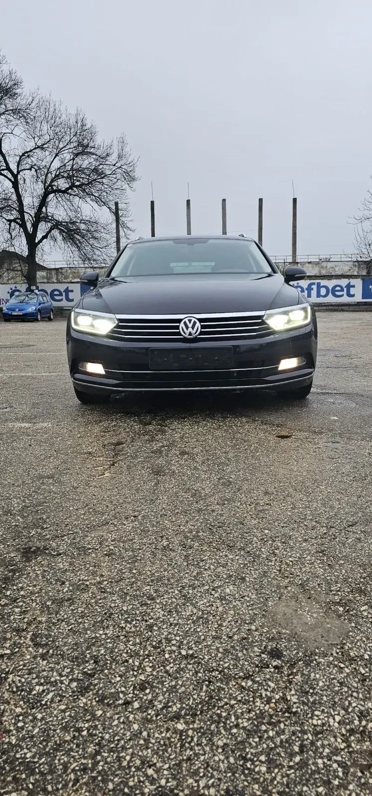 VW Passat DIGITAL AUTOMATIK HIGHLINE+ LED, снимка 11 - Автомобили и джипове - 52572683