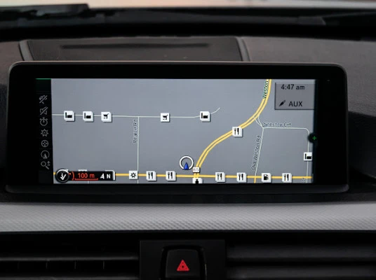 BMW 335 M-PACK* РЪЧКА* ПОДГРЕВ* КАМЕРА* ПАМЕТ* SERVOTRONIC, снимка 12 - Автомобили и джипове - 53135915