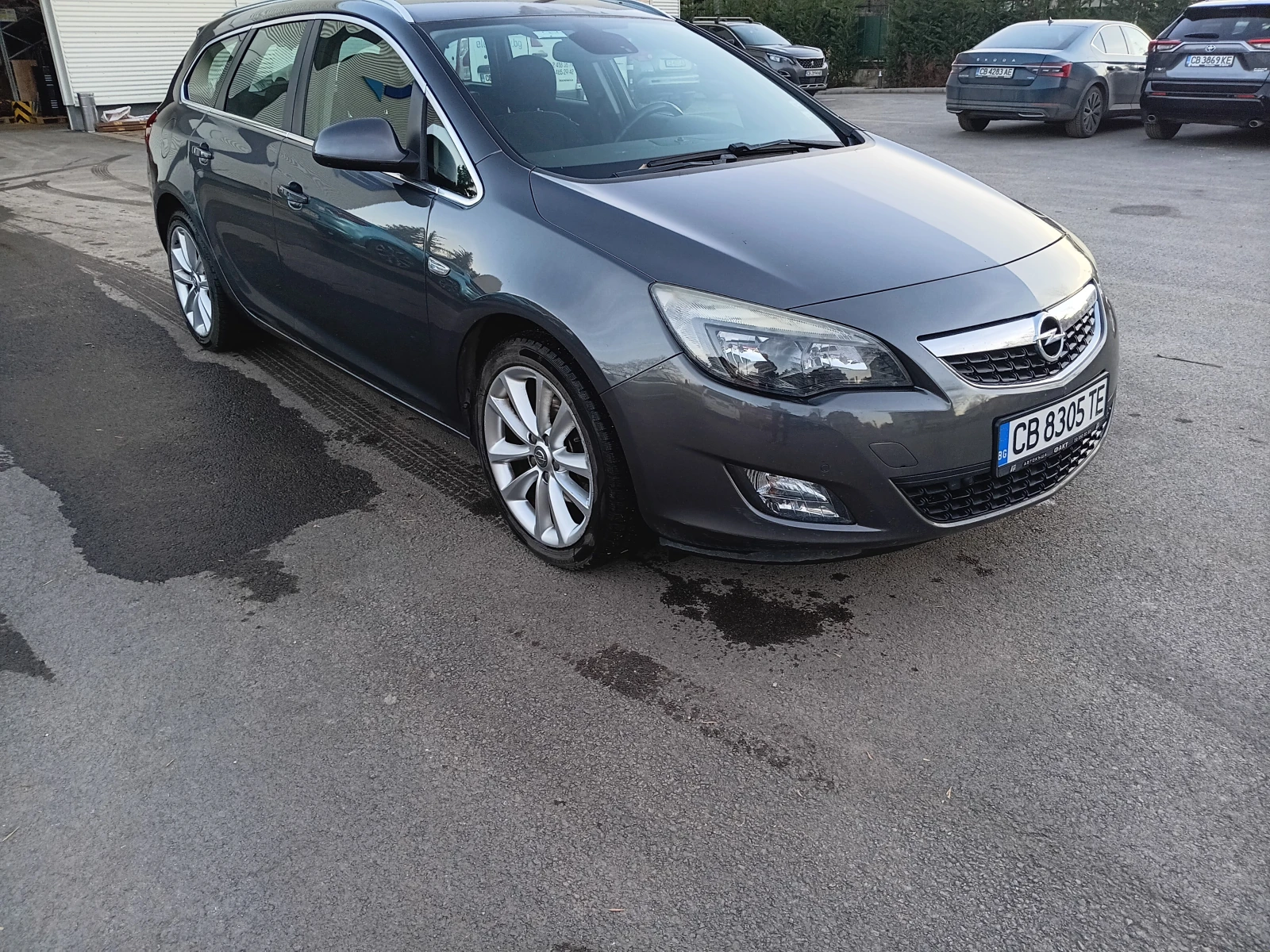 Opel Astra Sports Tourer - изображение 8