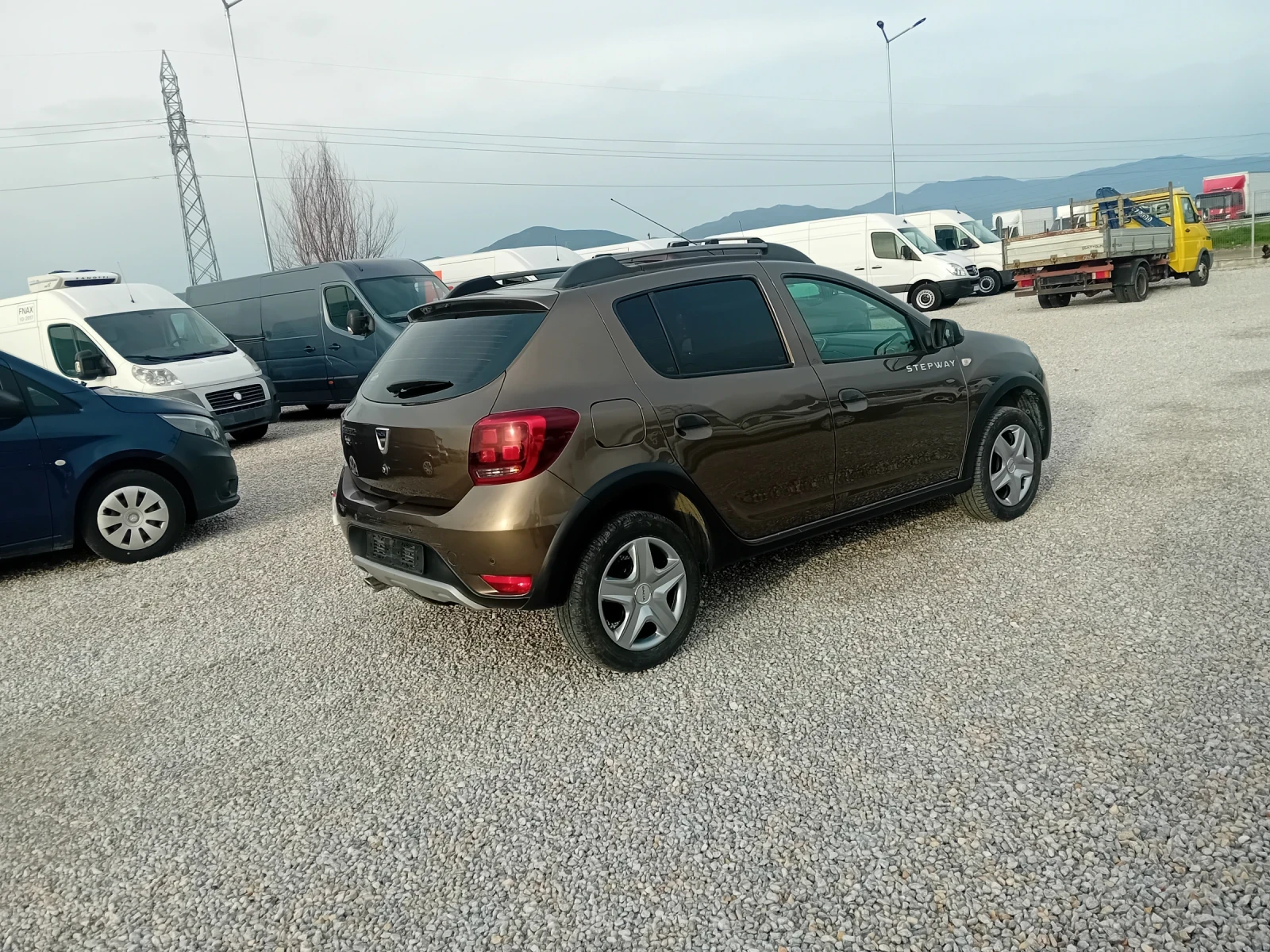 Dacia Sandero KLIMA GAZ - изображение 2