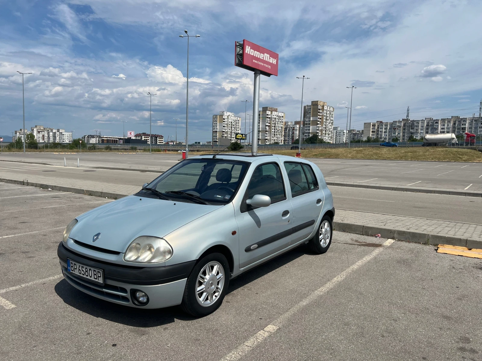 Renault Clio 1.6 8V Initiale Paris - Поръчково изпълнение! - изображение 8