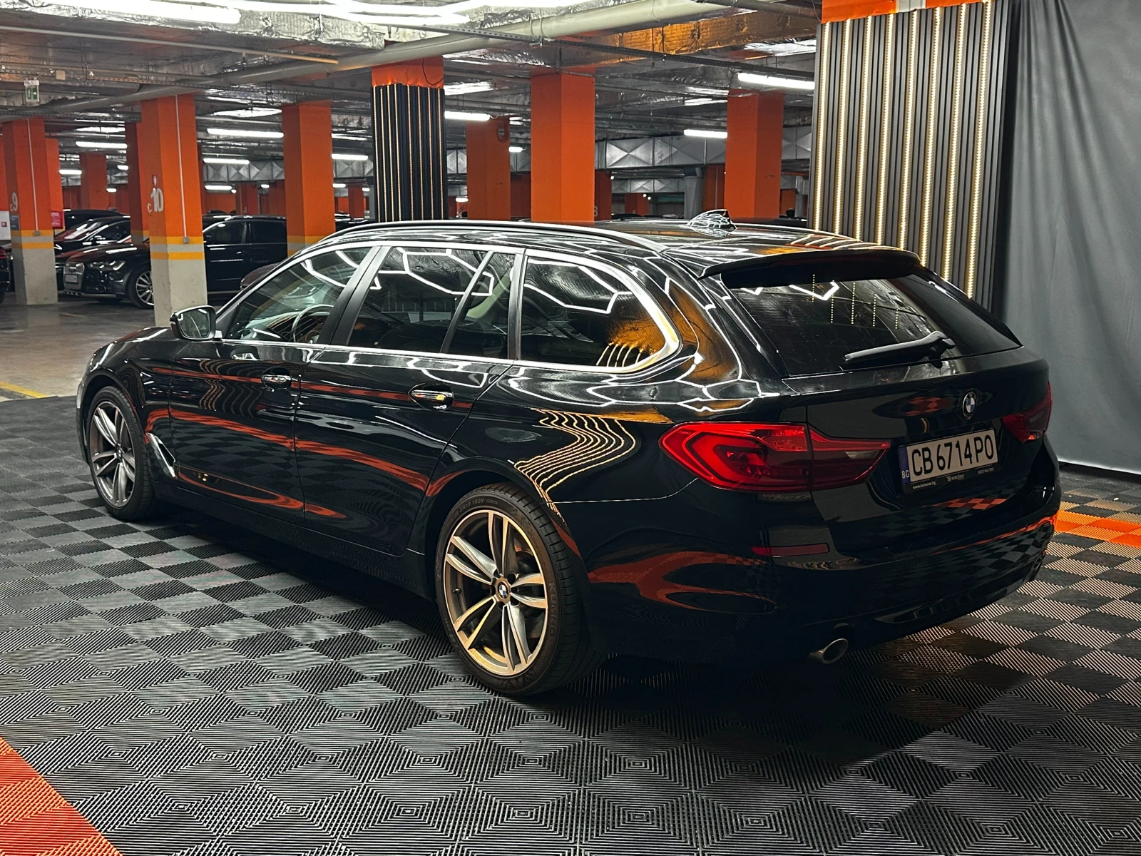 BMW 530 ГАРАНЦИЯ/3.0d 265 к.с. XDrive/БАРТЕР/ЛИЗИНГ/, снимка 5 - Автомобили и джипове - 51698557