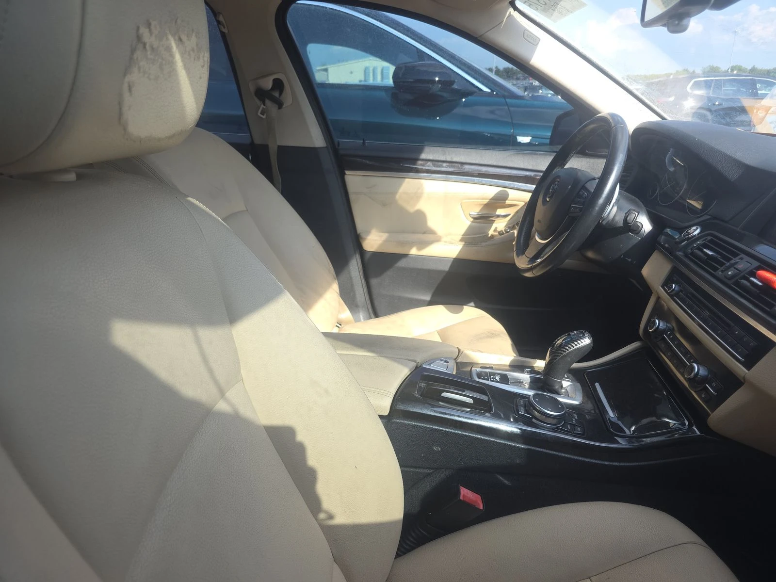 BMW 528 * RWD * CARFAX * БЕЗ ПЪРВОНАЧАЛНА ВНОСКА - изображение 10