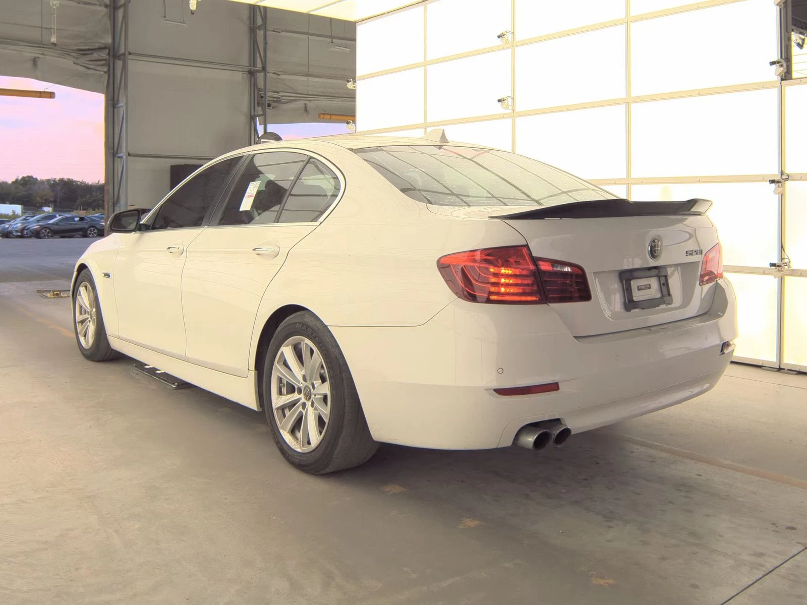 BMW 528 * RWD * CARFAX * БЕЗ ПЪРВОНАЧАЛНА ВНОСКА - изображение 5