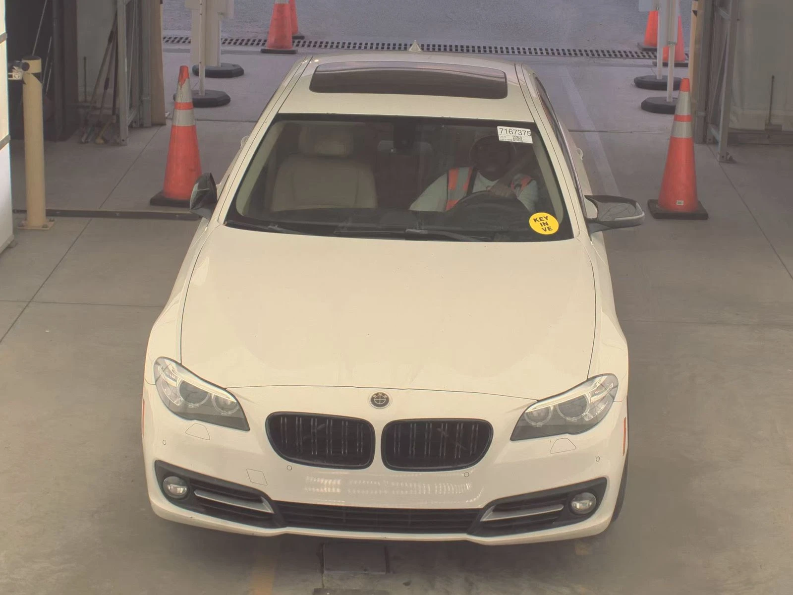 BMW 528 * RWD * CARFAX * БЕЗ ПЪРВОНАЧАЛНА ВНОСКА - изображение 2