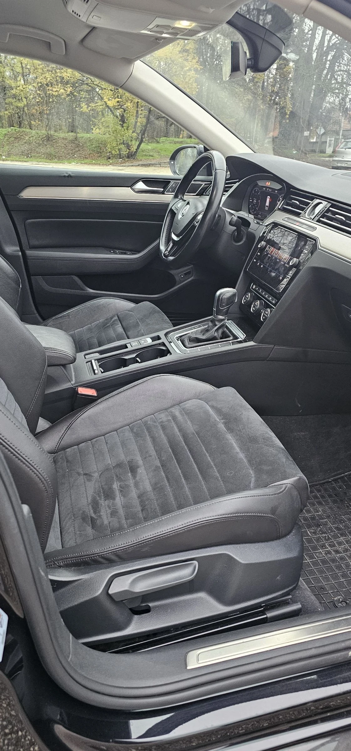 VW Passat DIGITAL AUTOMATIK HIGHLINE+ LED - изображение 9