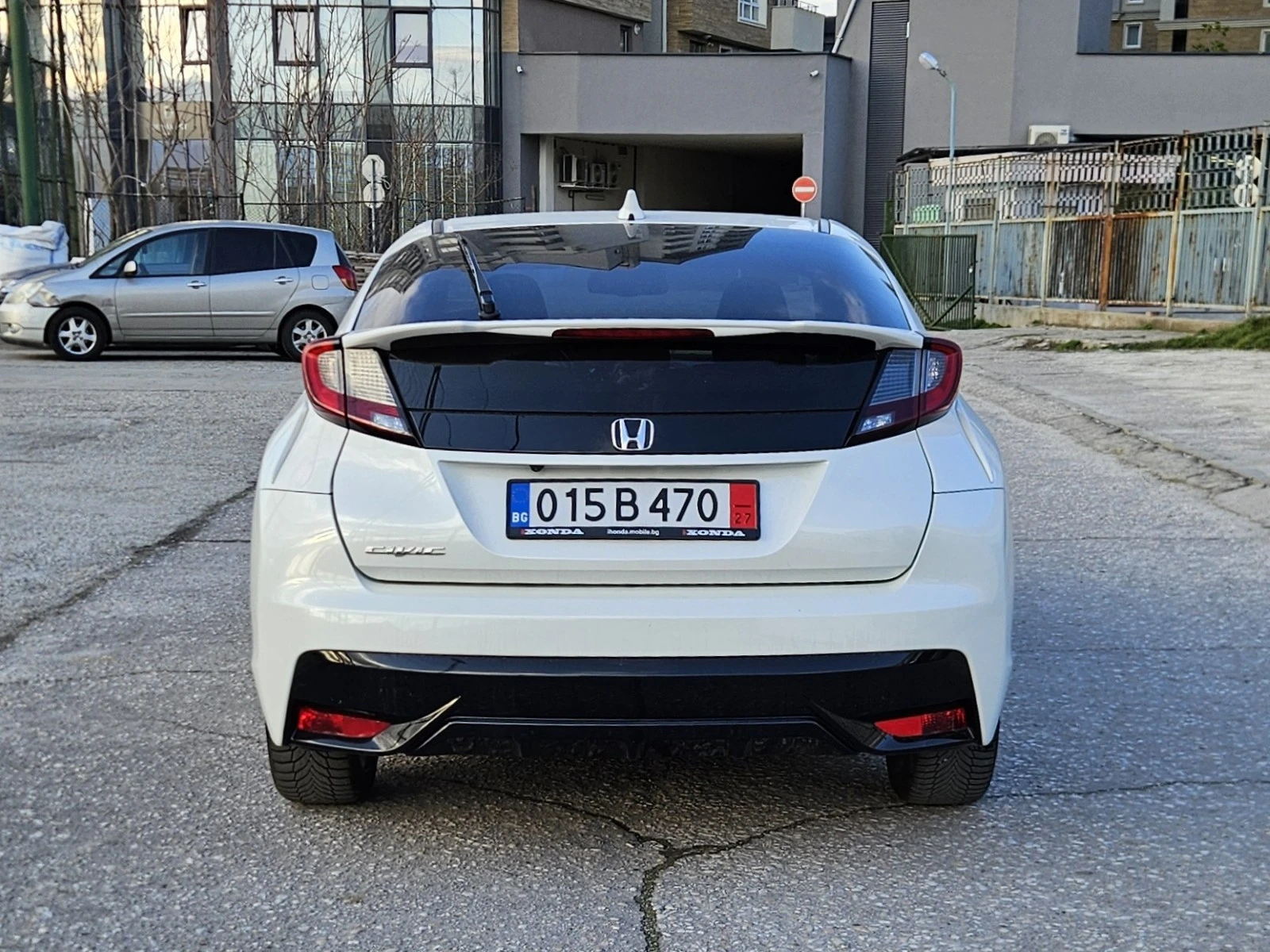 Honda Civic 1.8i-VTEC NAVI, City Brake, Blind Spot, ���� 6  | Mobile.bg � ����������� 6