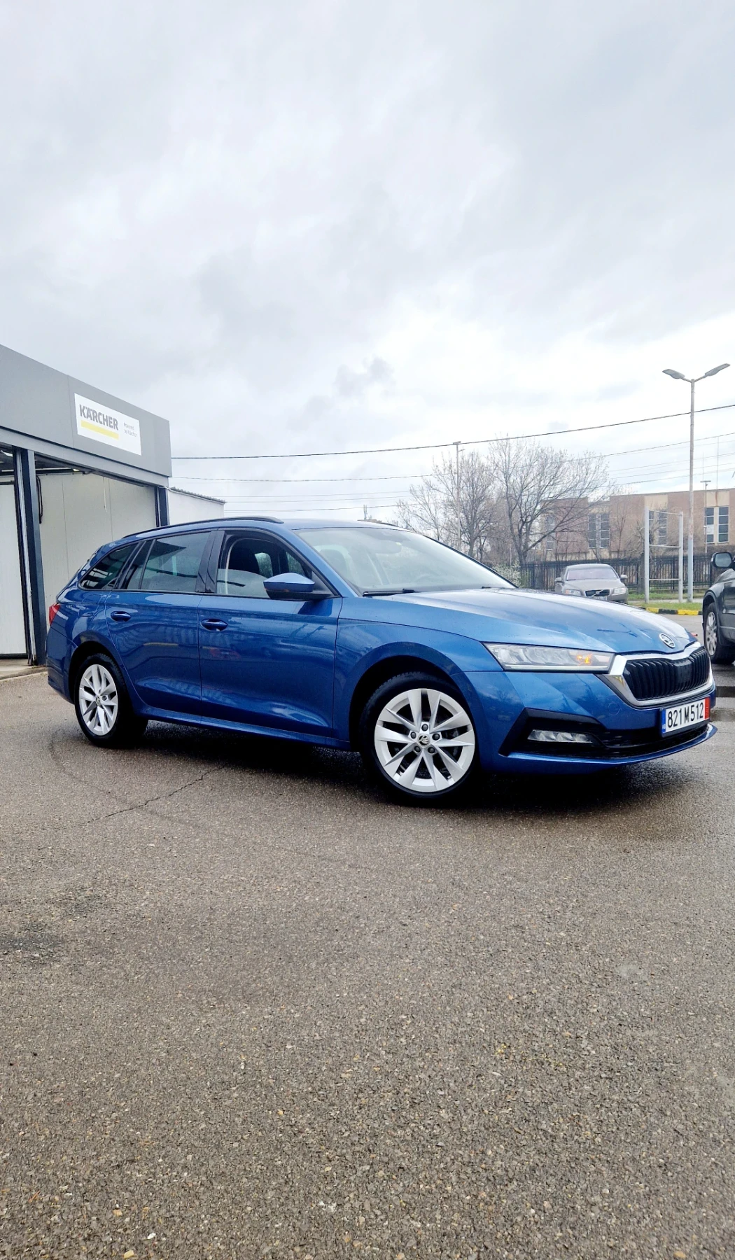 Skoda Octavia 2.0 Гаранция 1г./Distronic/LaneAssist/AndroidAuto, снимка 2 - Автомобили и джипове - 53215078