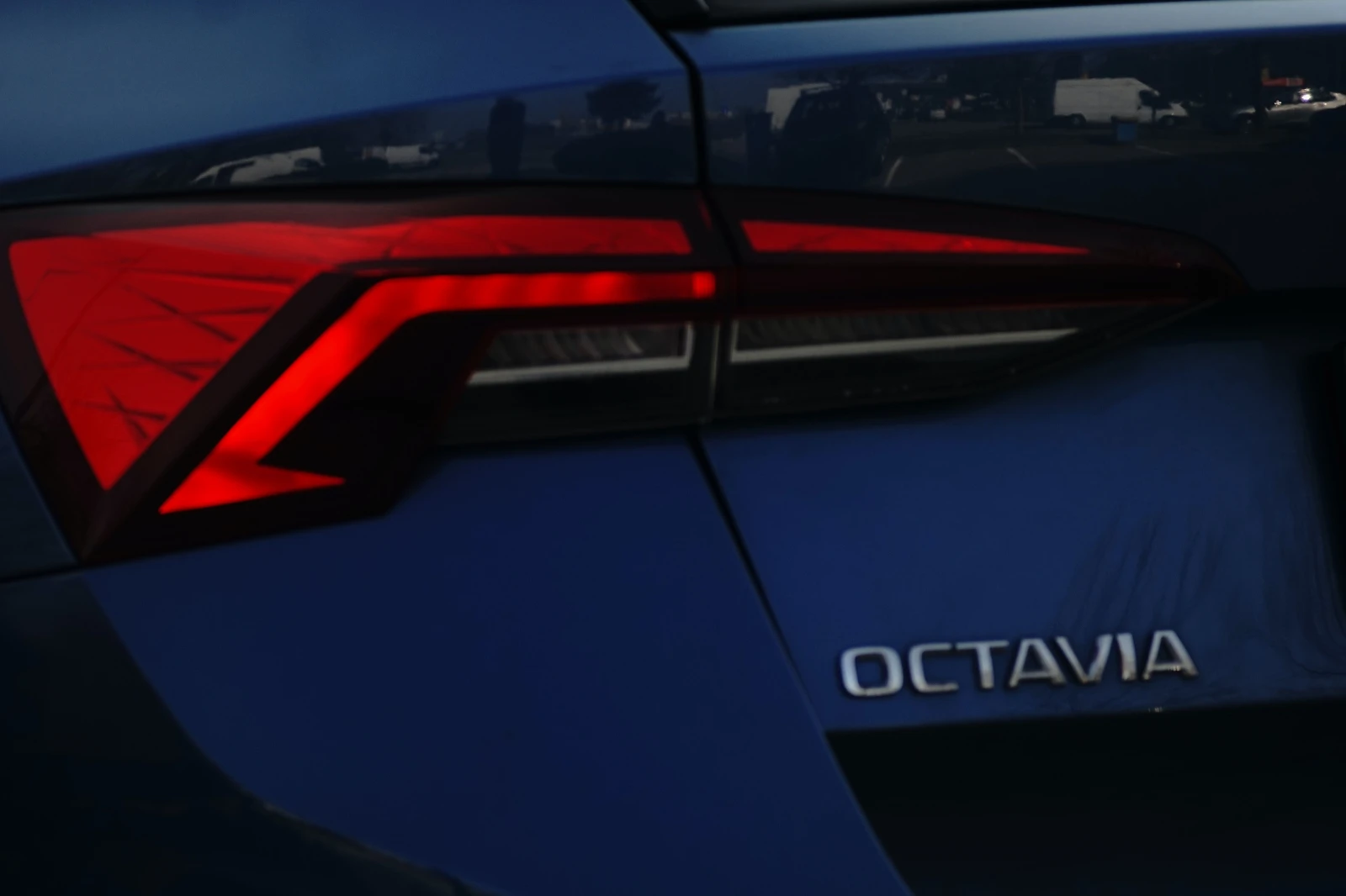 Skoda Octavia 2.0 �������� 1�./Distronic/LaneAssist/AndroidAuto | Mobile.bg � ����������� 9