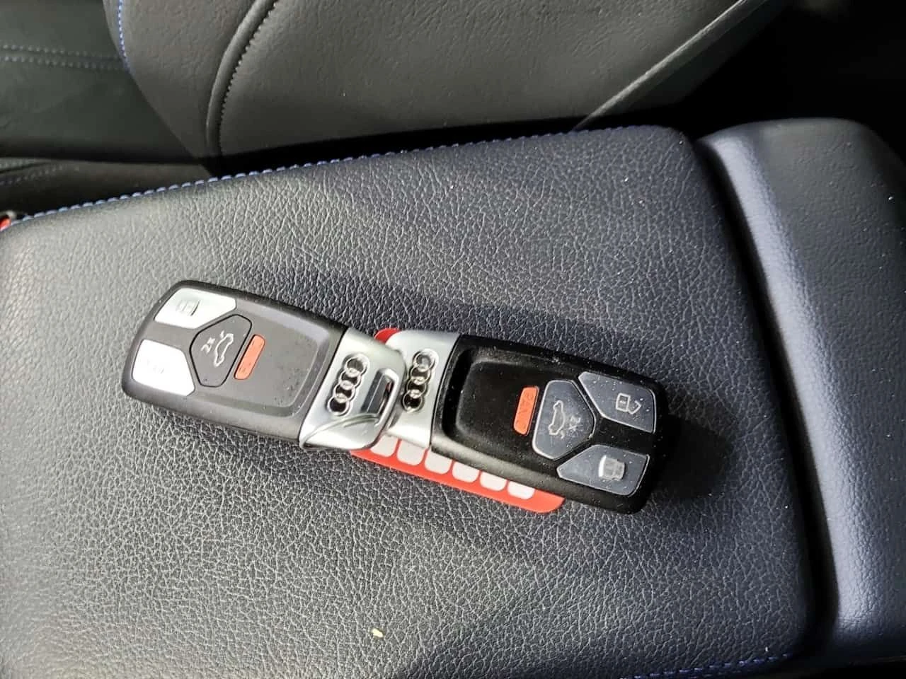 Audi A5 * TECHNIK * CARFAX * ПАНО * KEYLESS * 2 КЛЮЧА, снимка 8 - Автомобили и джипове - 53894453