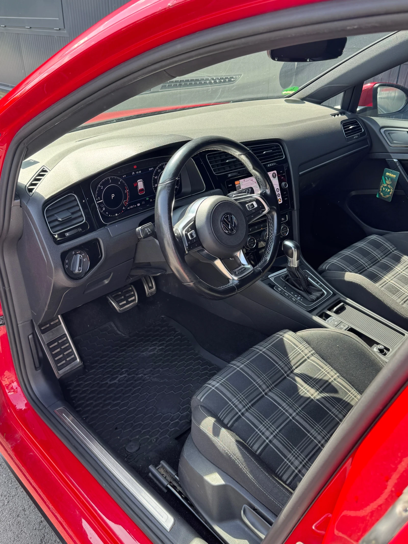 VW Golf GTD/Facelift, снимка 8 - Автомобили и джипове - 53971635