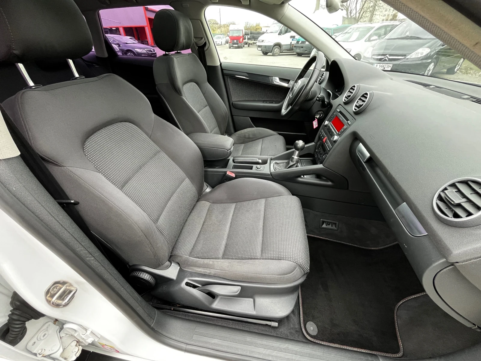 Audi A3 Sportback 2.0TDI 170, снимка 10 - Автомобили и джипове - 54030008