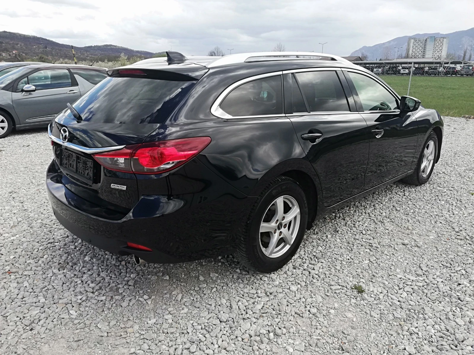 Mazda 6 2.2d kli navi, снимка 6 - Автомобили и джипове - 54144765