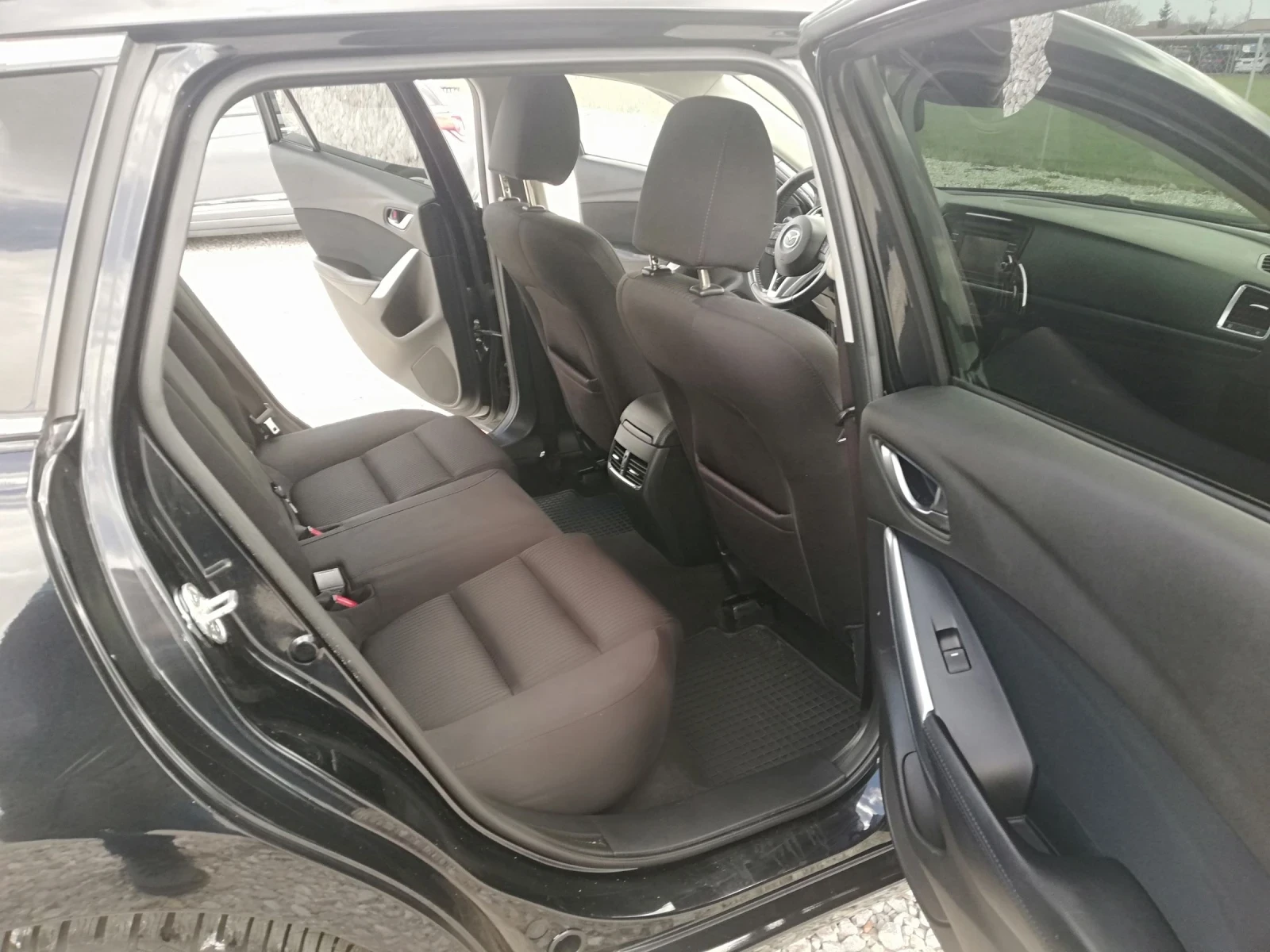 Mazda 6 2.2d kli navi, снимка 11 - Автомобили и джипове - 54144765