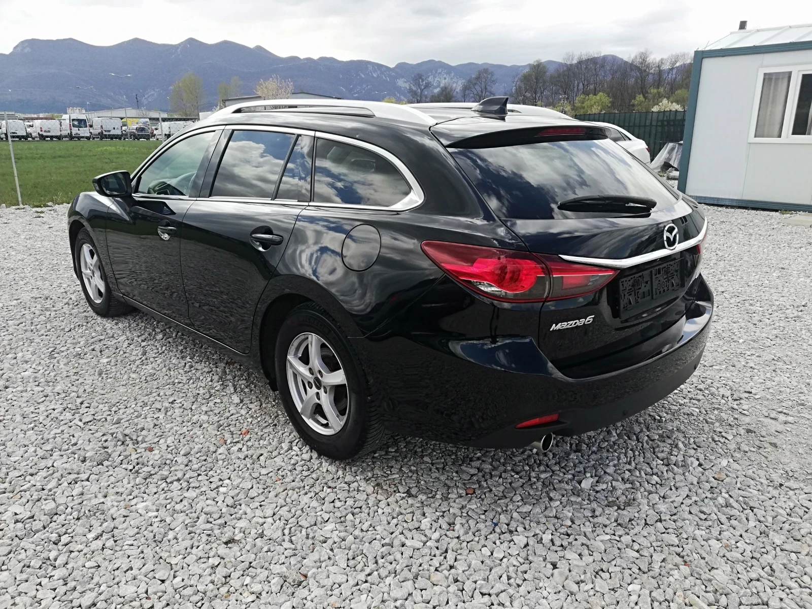 Mazda 6 2.2d kli navi, снимка 4 - Автомобили и джипове - 54144765