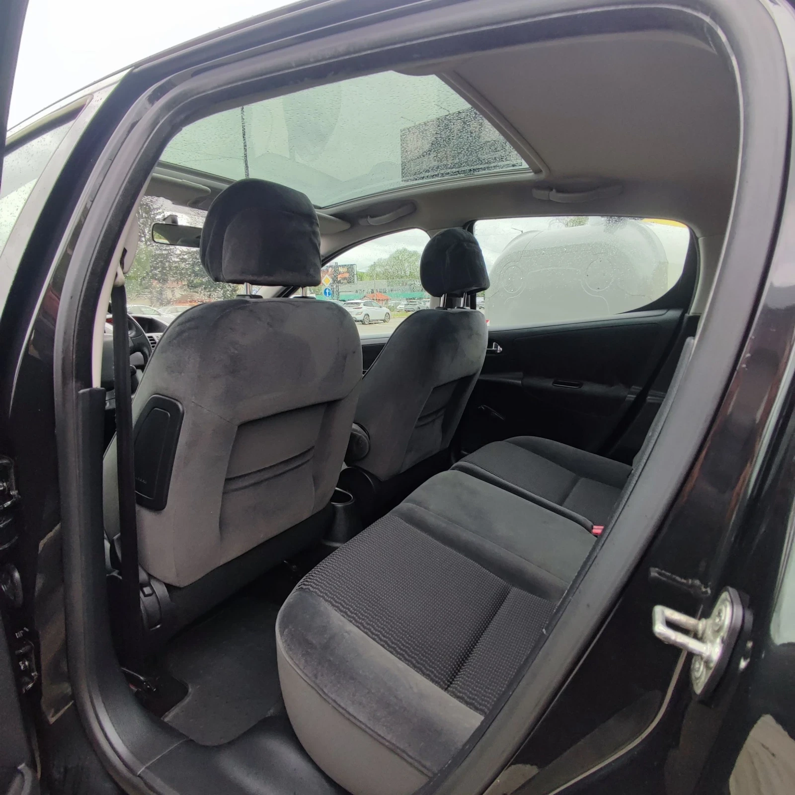 Peugeot 207 1.4i* KLIMATRONIK* PANORAMA* 88ks*  | Mobile.bg � ����������� 14