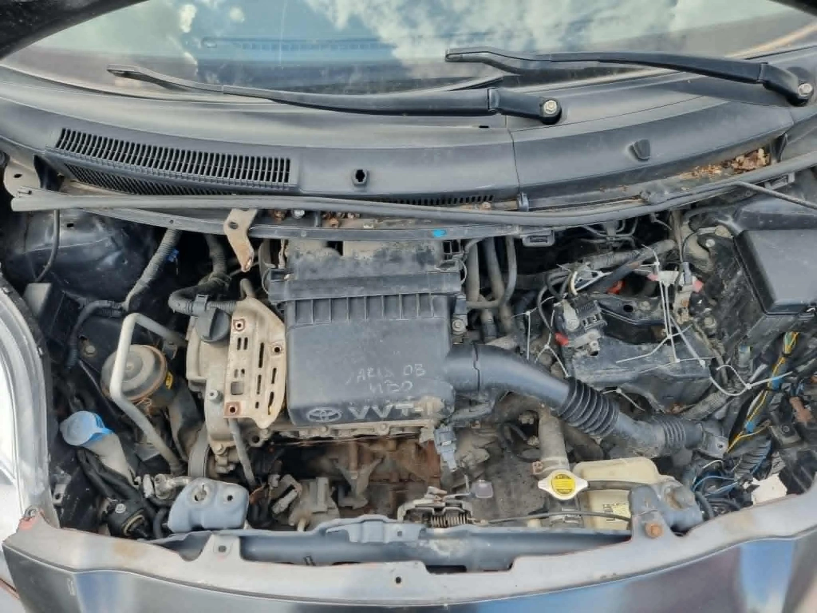 Toyota Yaris 1.0 VVT-I Automatic, снимка 3 - Автомобили и джипове - 54752801