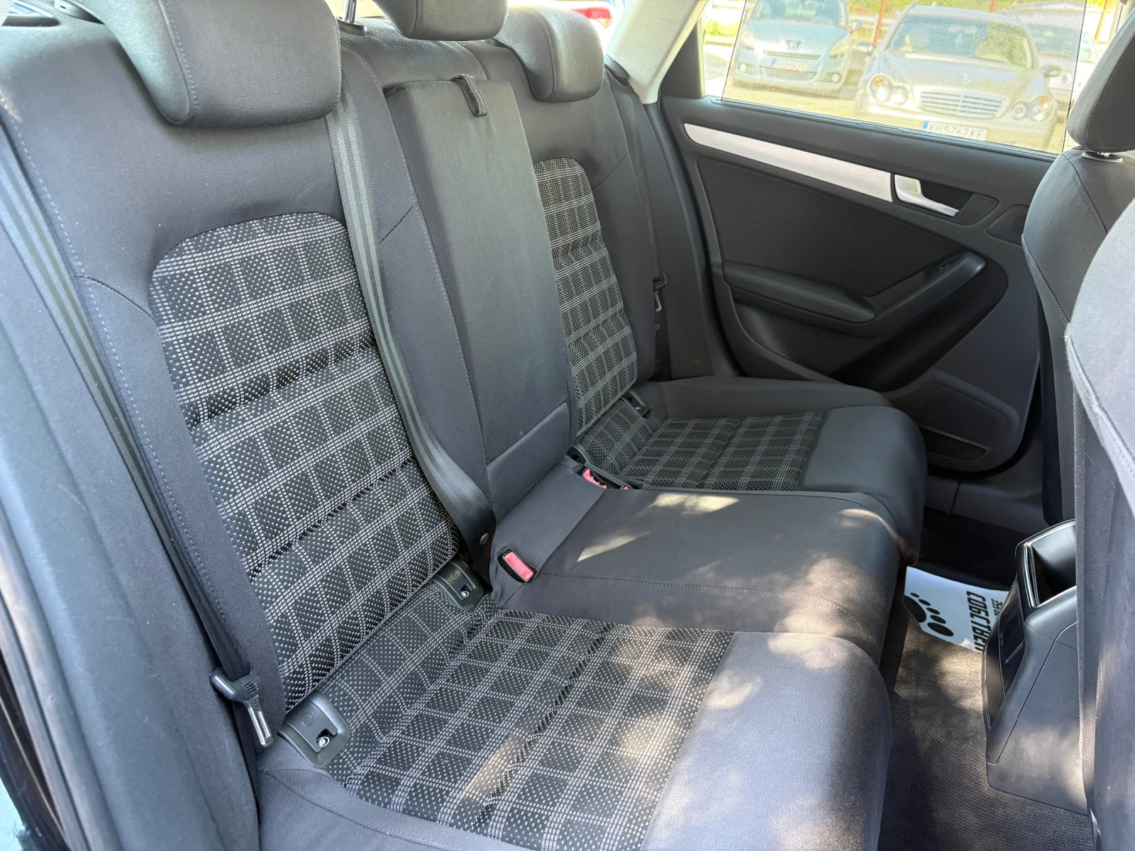 Audi A4 2.0TDI RECARO* ЛИЗИНГ* БАРТЕР* , снимка 14 - Автомобили и джипове - 54837432