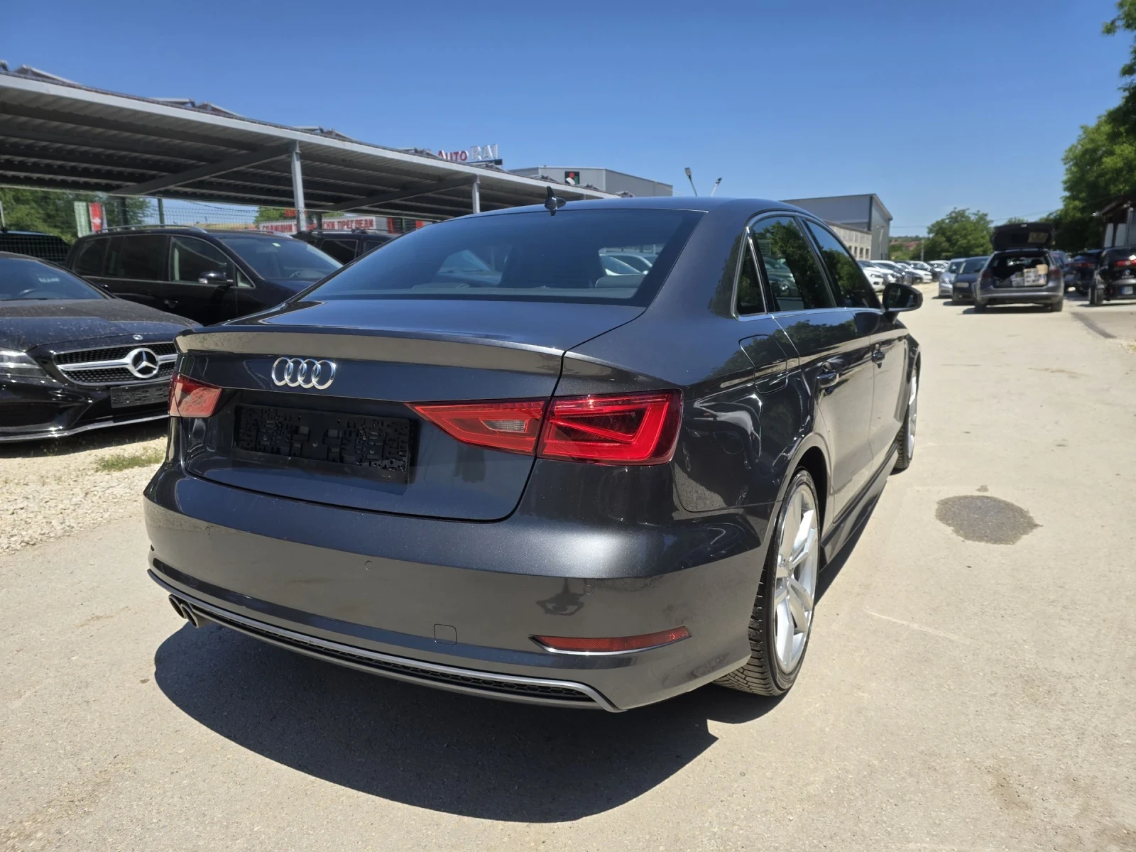Audi A3 2.0TDI 150к.с S-line Plus Топ състояние , снимка 4 - Автомобили и джипове - 54912408