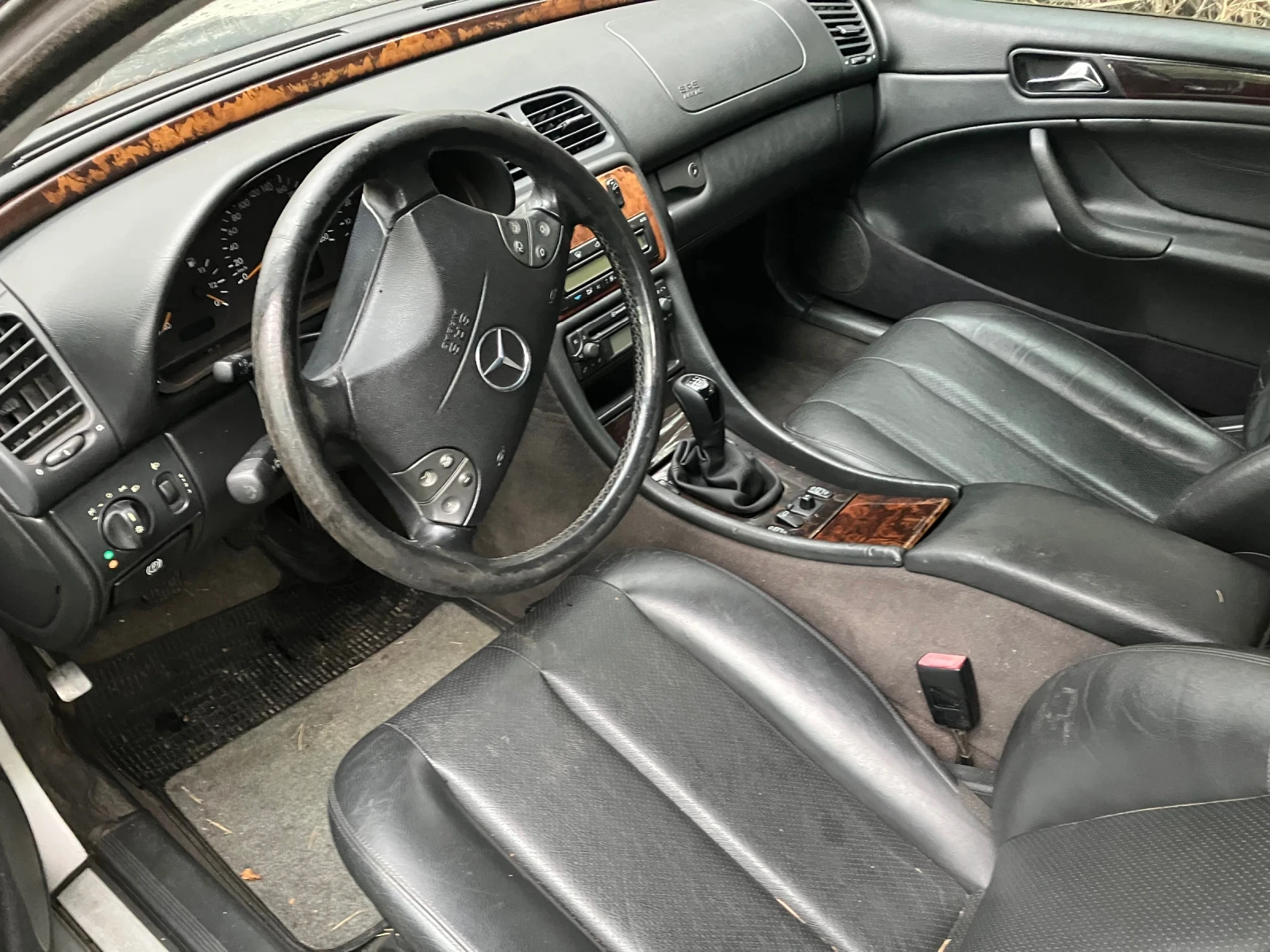 Mercedes-Benz CLK 200 compressor, снимка 14 - Автомобили и джипове - 54989291