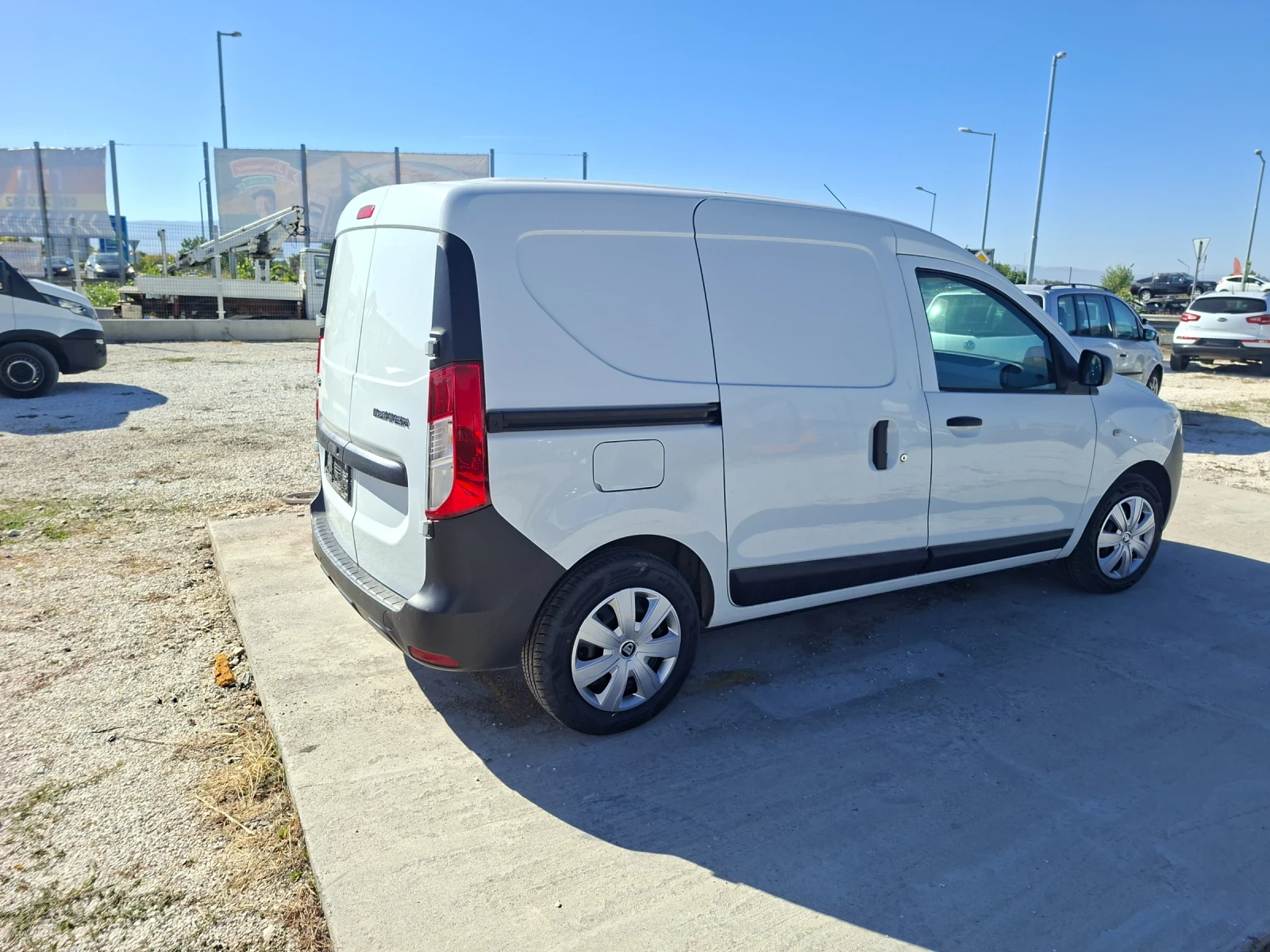 Dacia Dokker 1.5dci/75k.c., снимка 5 - Автомобили и джипове - 55363015