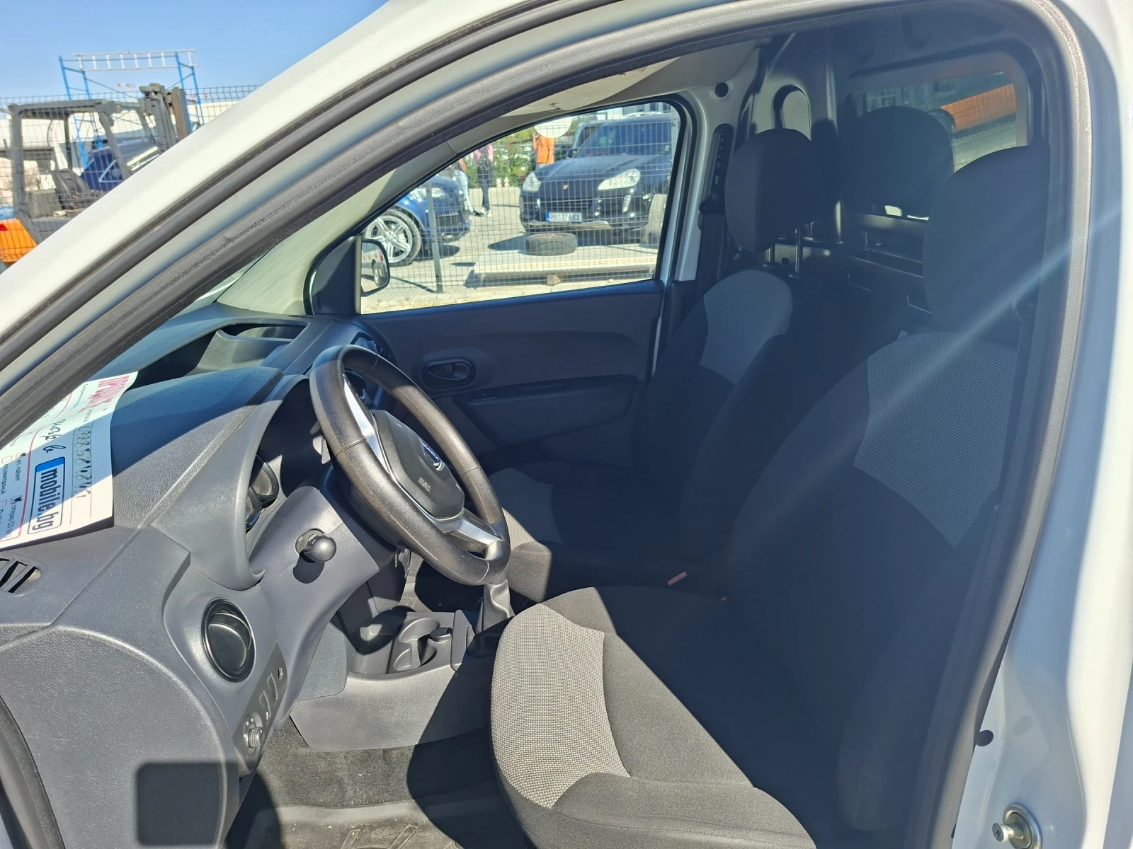 Dacia Dokker 1.5dci/75k.c., снимка 9 - Автомобили и джипове - 55363015