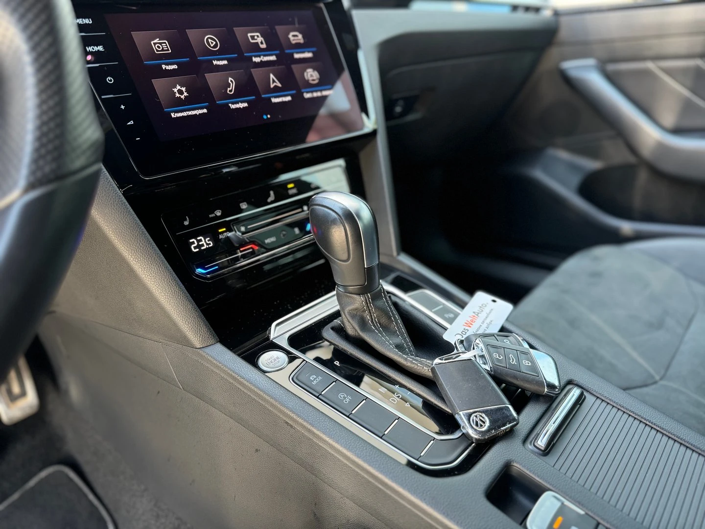 VW Arteon, снимка 16 - Автомобили и джипове - 56420631