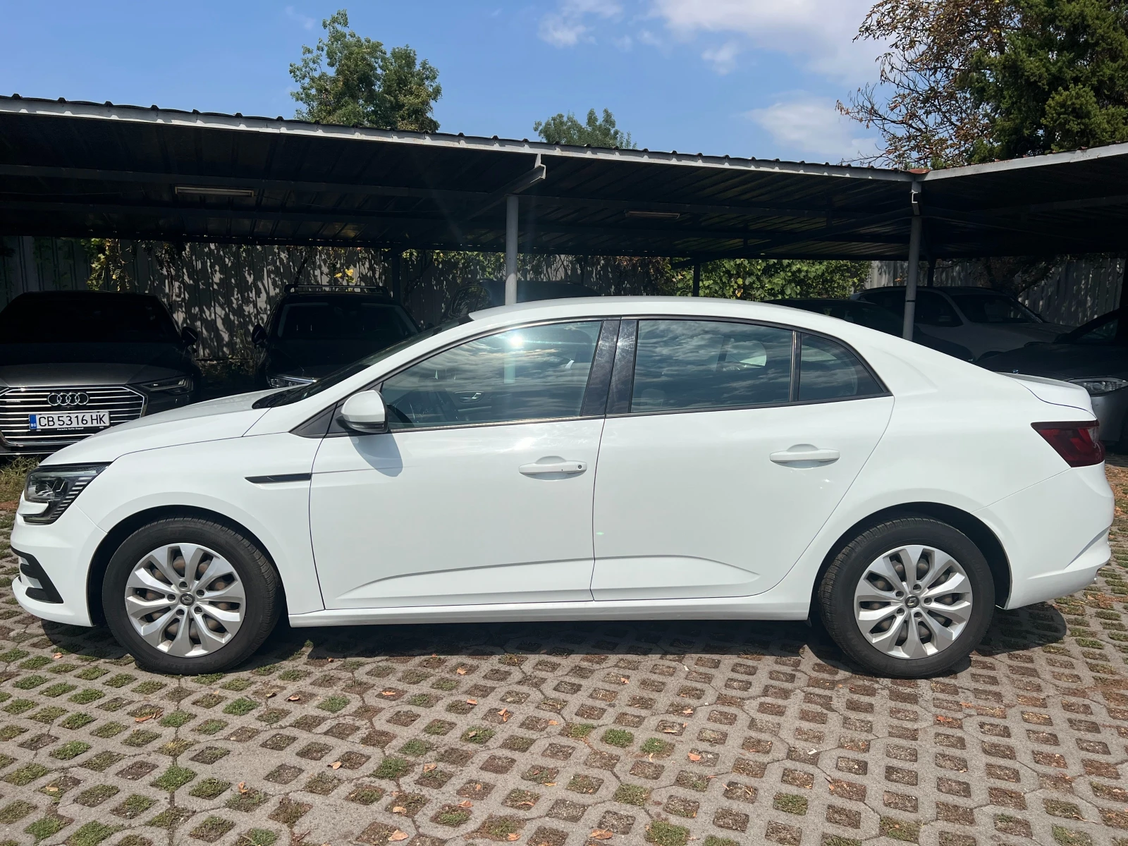 Renault Megane Tce 115 k.с 6МТ , снимка 3 - Автомобили и джипове - 55799448