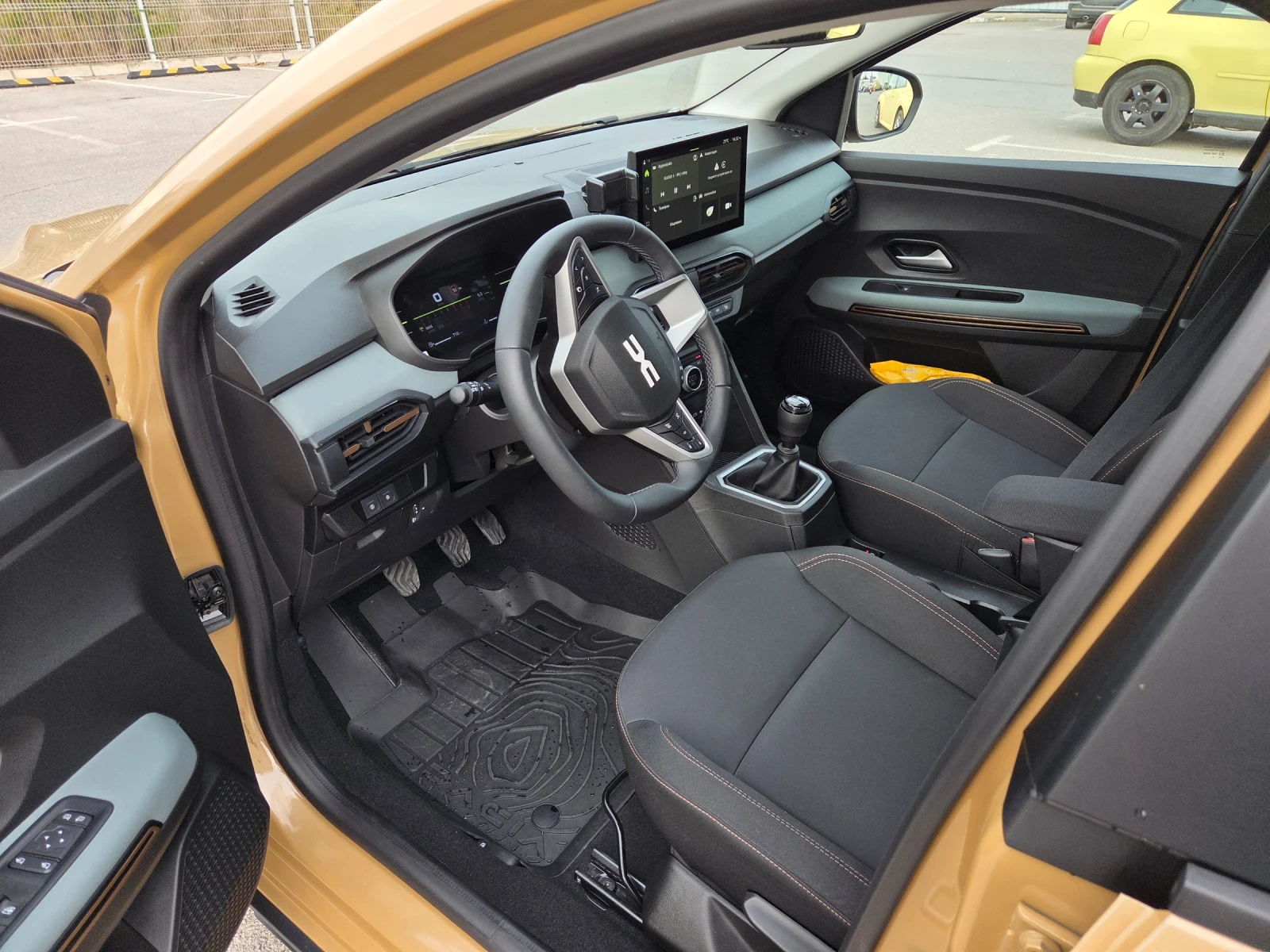 Dacia Sandero, снимка 8 - Автомобили и джипове - 56450748