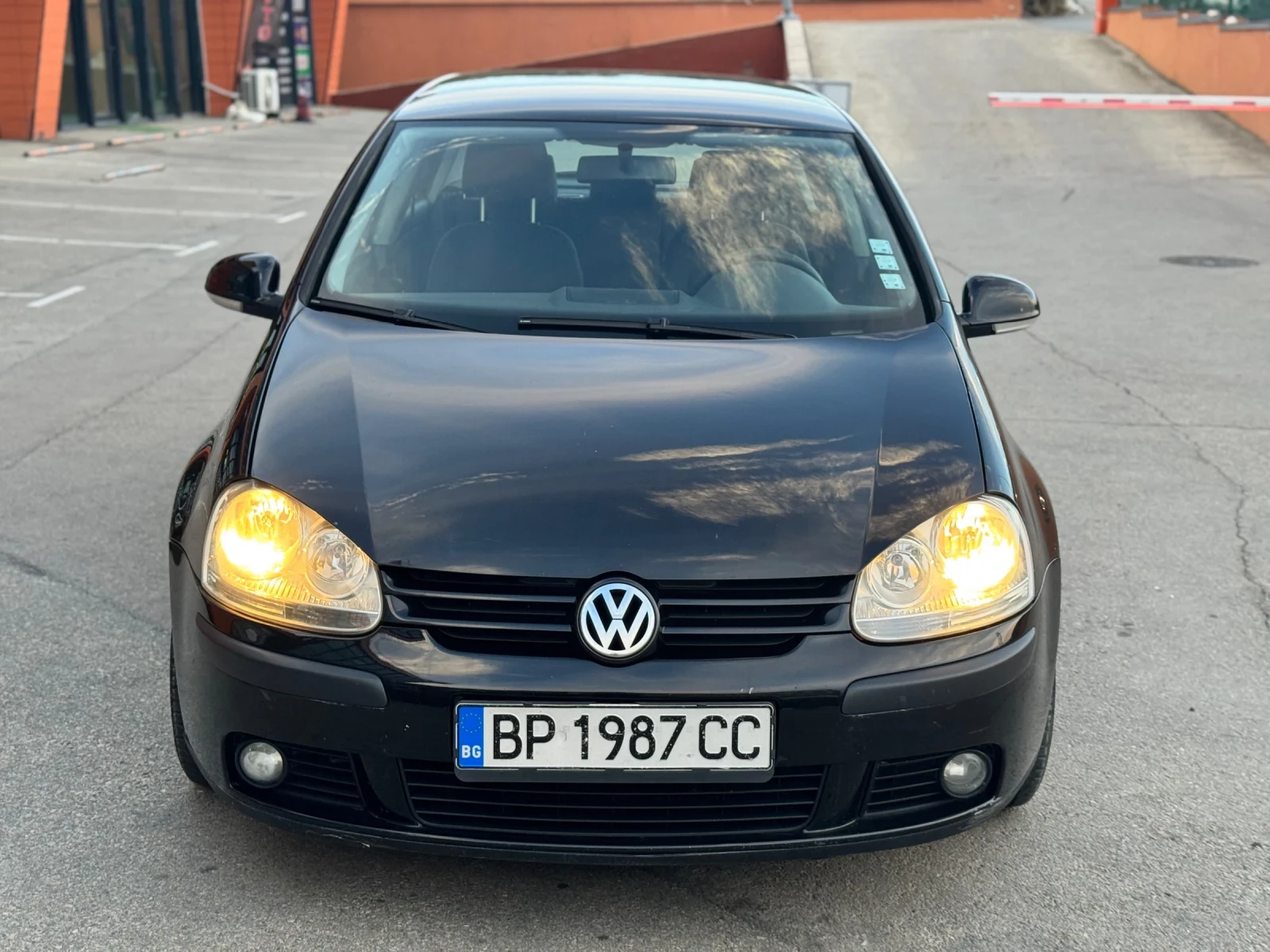 VW Golf 1.9, снимка 6 - Автомобили и джипове - 56519825