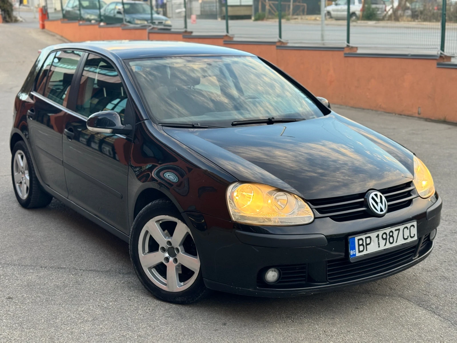 VW Golf 1.9, снимка 2 - Автомобили и джипове - 56519825