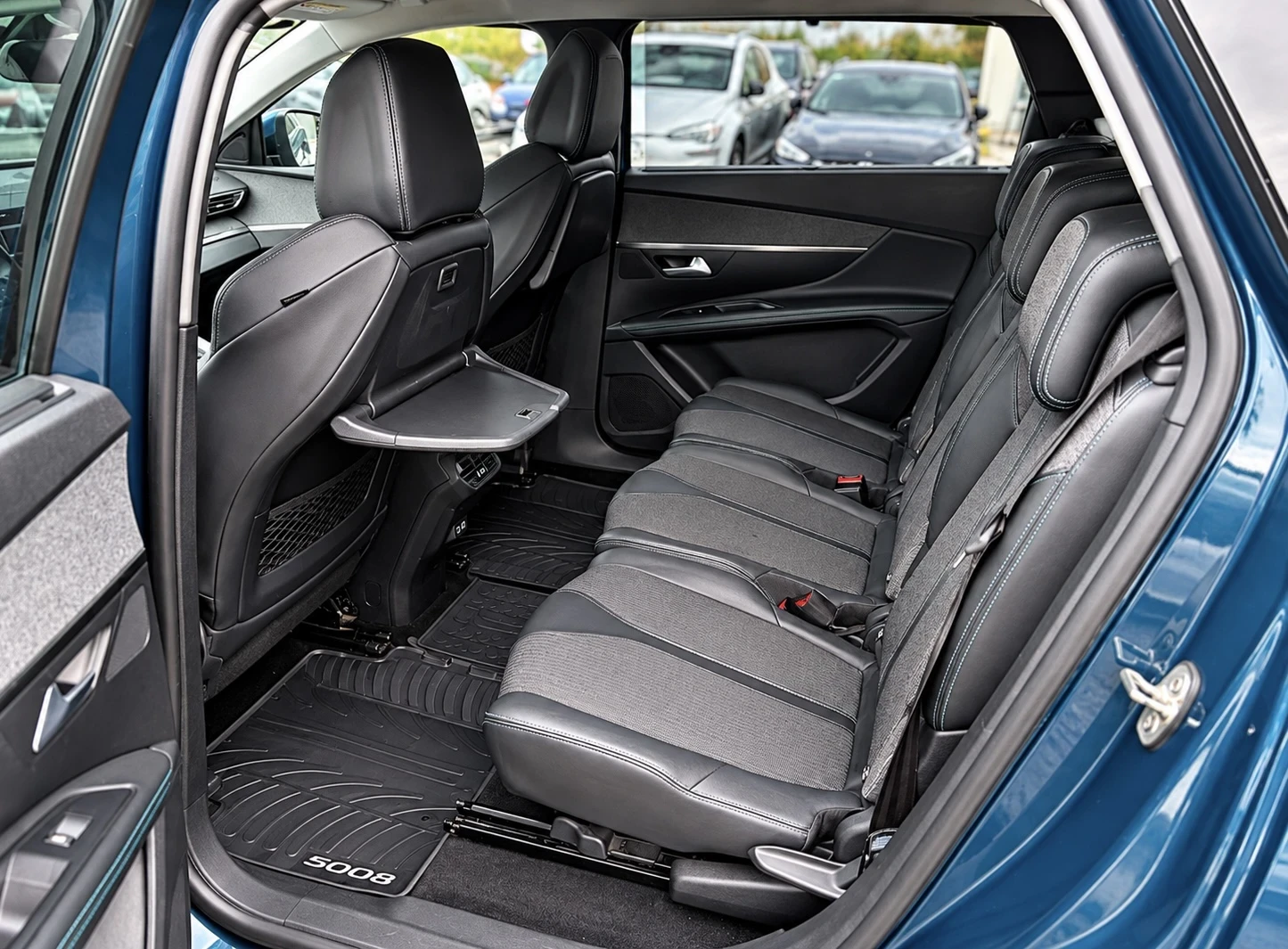 Peugeot 5008 PURETECH FULL, снимка 14 - Автомобили и джипове - 56664276