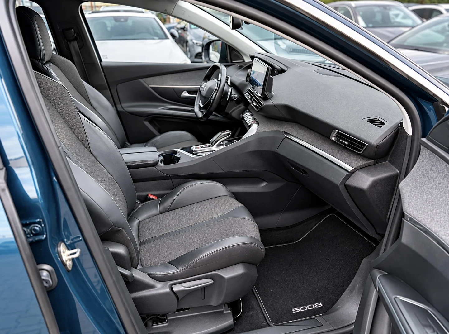 Peugeot 5008 PURETECH FULL, снимка 10 - Автомобили и джипове - 56664276