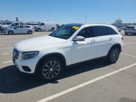  Mercedes-Benz GLC 30...