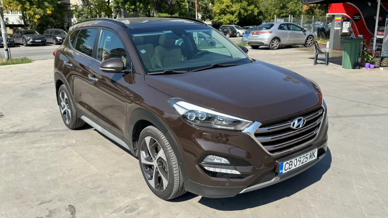 Hyundai Tucson Закупен от Хюндай България!Първи собственик!, снимка 3 - Автомобили и джипове - 47485967