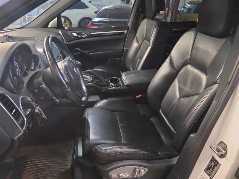 Porsche Cayenne * ОБДУХВАНЕ * CARFAX * , снимка 12 - Автомобили и джипове - 53185994